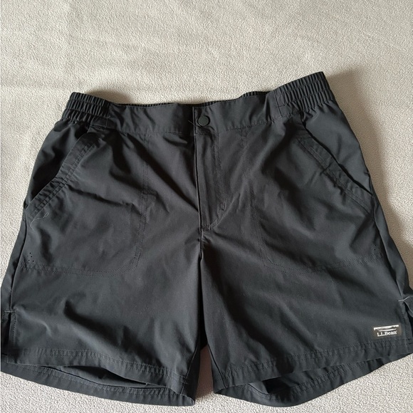 Women's L.L.Bean Stretch UPF Shorts, 6" - US 10 - Picture 2 of 4